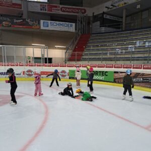 Mehr über den Artikel erfahren Eislauftraining der Klassen 2A und 2B