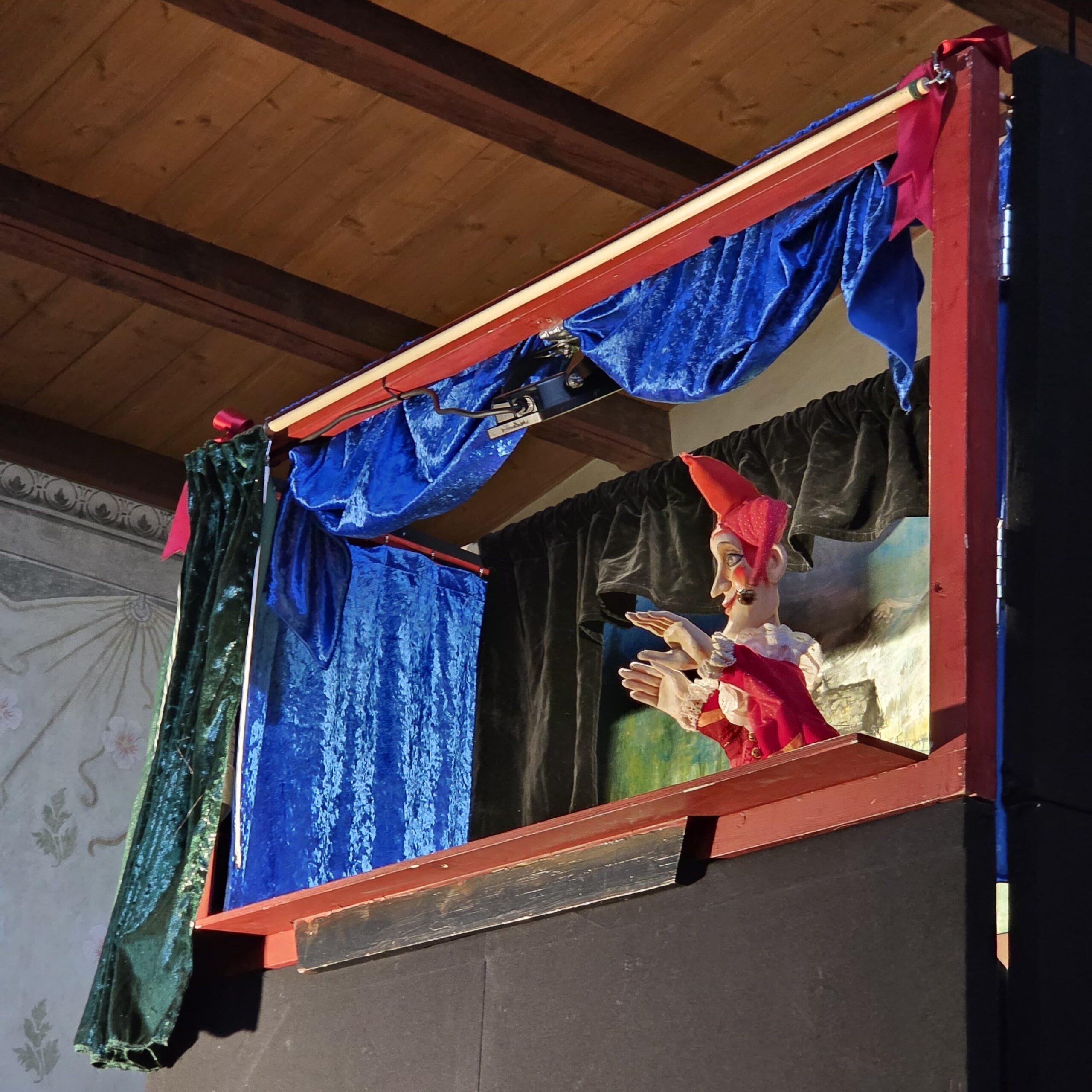 Mehr über den Artikel erfahren Kasperletheater im Seniorenwohnheim Bethanien