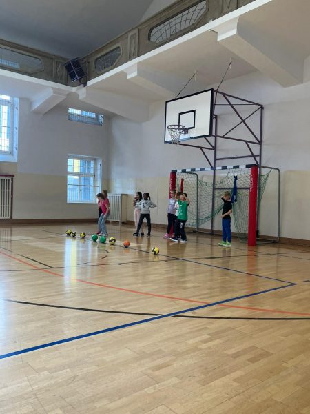 Handball_10